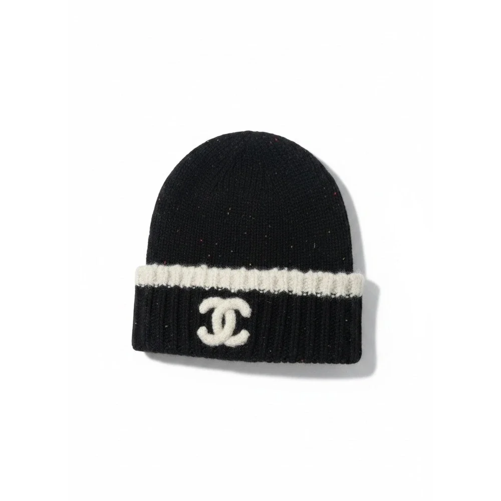 Chanel 2022 Cashmere Silk CC Logo Black Ecru Speckled Beanie Hat